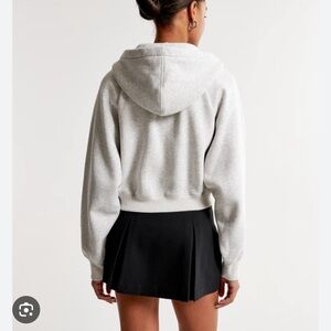 Women’s Abercrombie Grey Cropped Sweatshirt